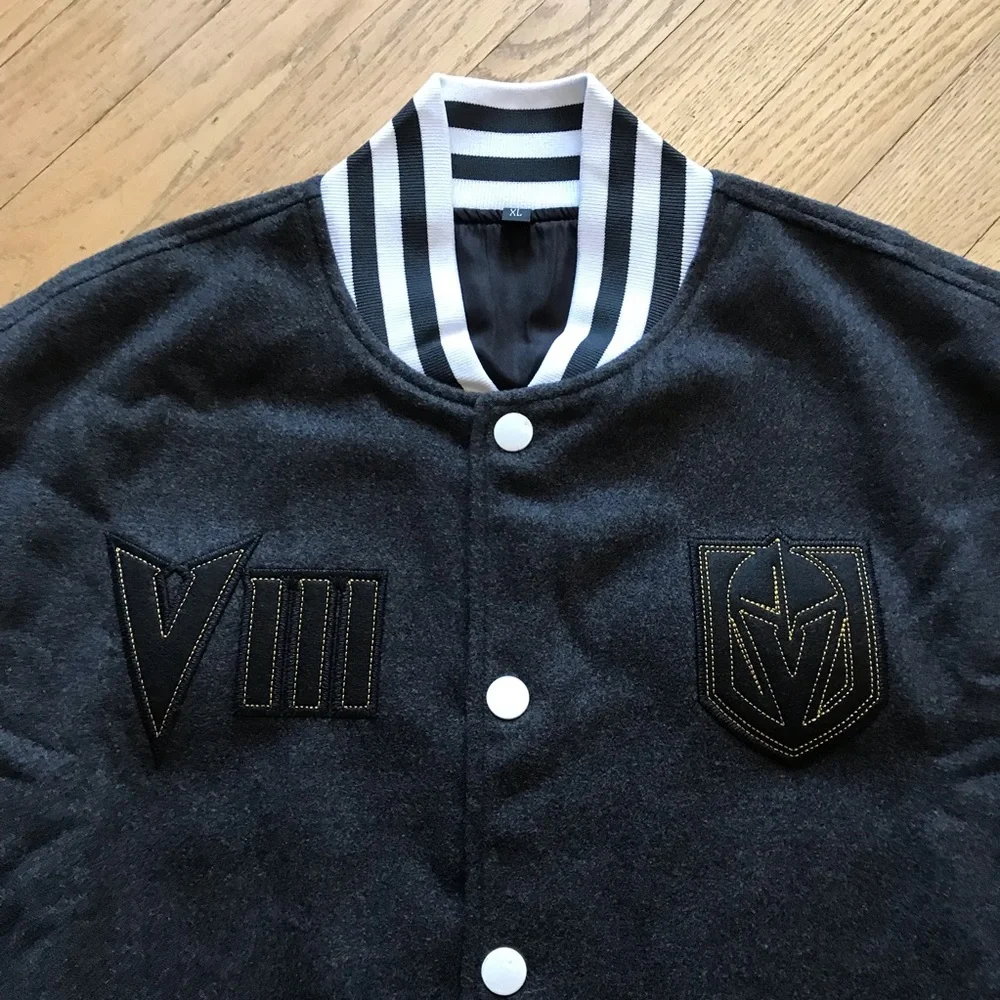 Vegas Golden Knights 2024 Season 8 Member Box Varsity Bomber Jacket XL Scarf Pin - Picture 10 of 15